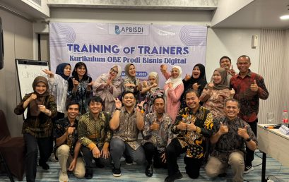 Tingkatkan Kualitas Akademik, Kaprodi Bisnis Digital Unila Ikuti ToT Kurikulum OBE di Yogyakarta